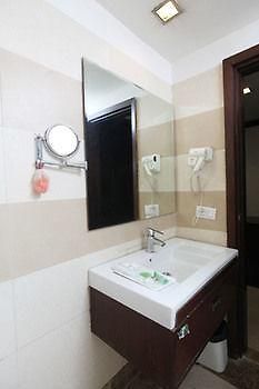Oyo Rooms Malviya Nagar Market New Delhi Eksteriør bilde